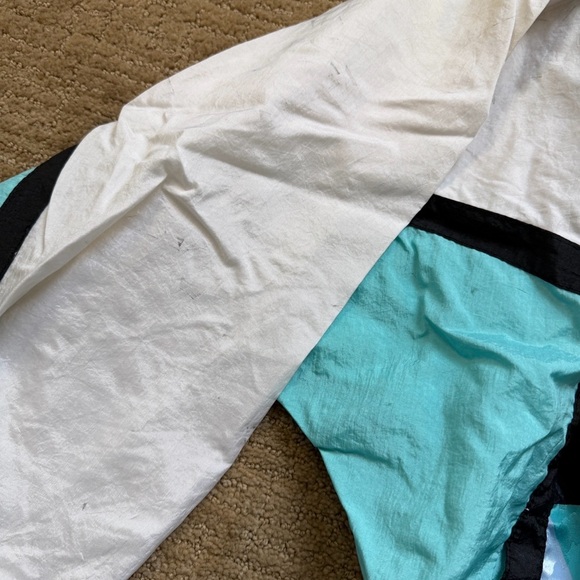 Vintage 90s East West Abstract Pop Art Light Blue Multi Color Windbreaker Jacket - Picture 5 of 9